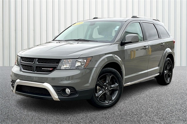 Used 2020 Dodge Journey Crossroad with VIN 3C4PDCGB1LT268526 for sale in Bedford, IN