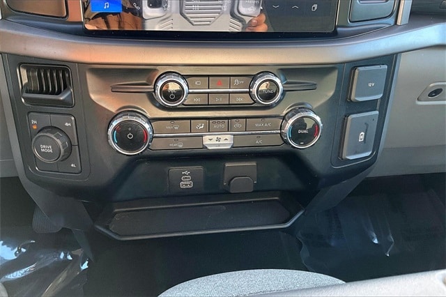 2025 Ford F-150 XLT - Photo 33