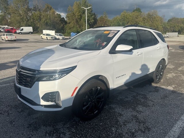 2023 Chevrolet Equinox RS photo 3