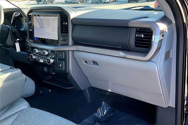 2025 Ford F-150 XLT - Photo 16
