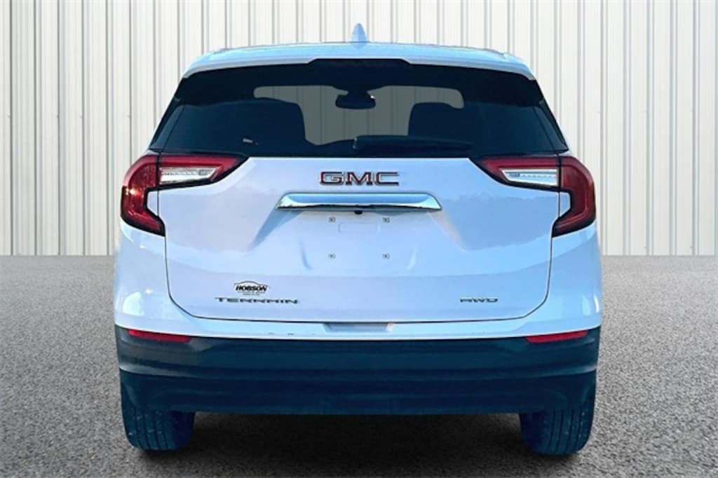 Used 2024 GMC Terrain SLE SUV