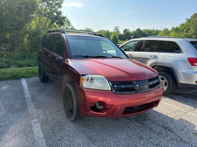 2004 Mitsubishi Endeavor LS AWD's photo