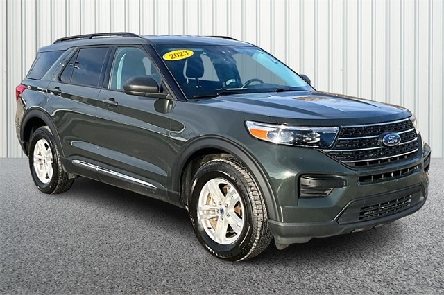 2023 Ford Explorer XLT's photo