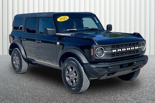 2025 Ford Bronco SUV 