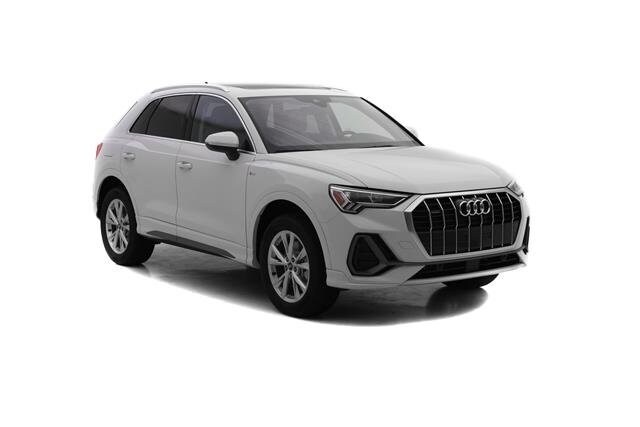 2025 Audi Q3 45 TFSI S line Premium photo 2