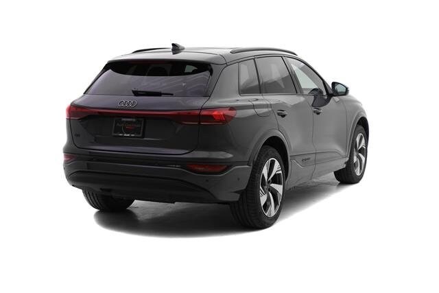 2025 Audi Q6 E-tron Premium Plus photo 4