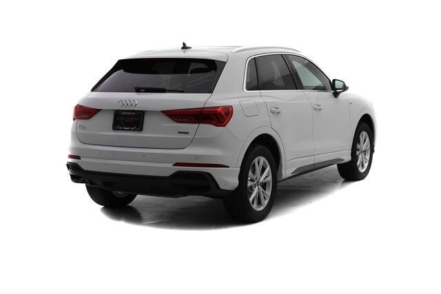 2025 Audi Q3 45 TFSI S line Premium photo 4