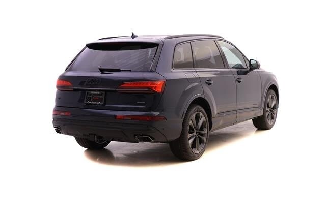 2025 Audi Q7 55 Premium Plus photo 4