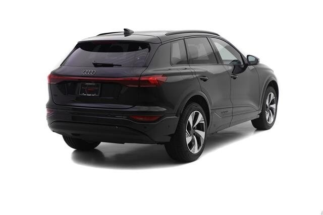 2025 Audi e-tron Premium Plus photo 4