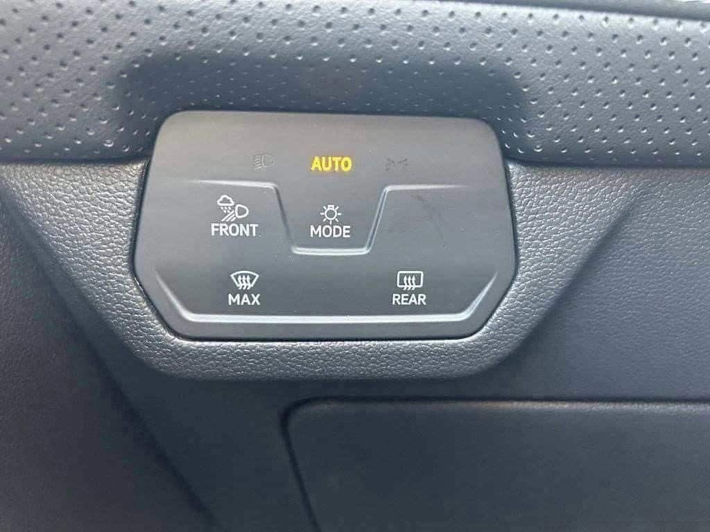 2026 Volkswagen Atlas SE w/Tech - Photo 14