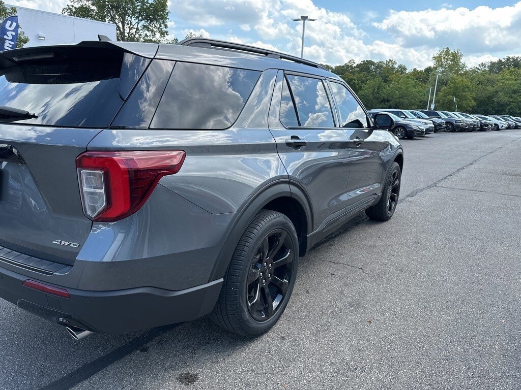 2023 Ford Explorer ST-Line photo 3