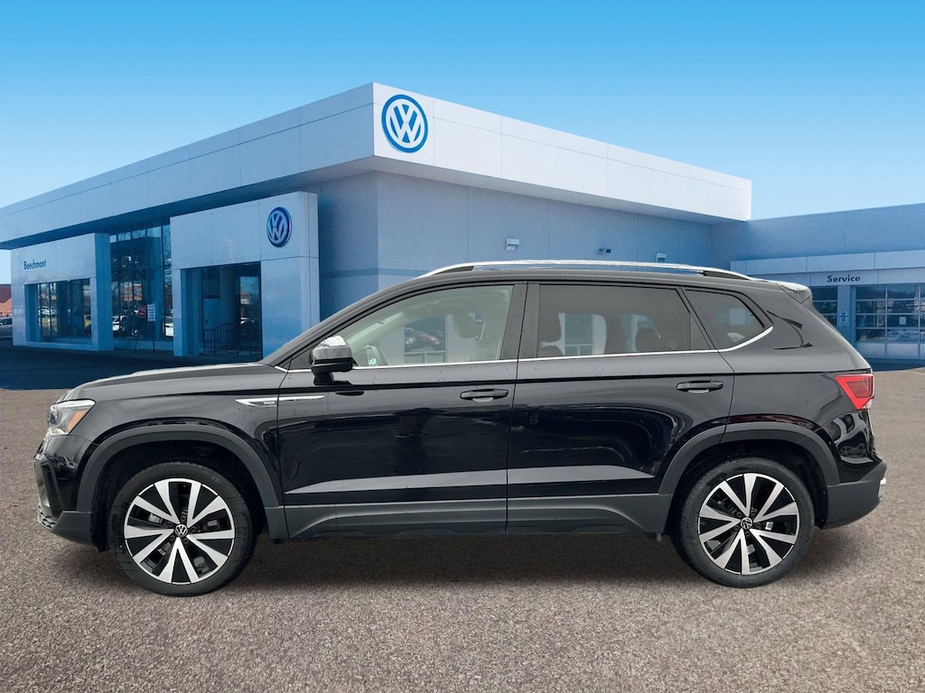 Used 2024 Volkswagen Taos 1.5T SE SUV