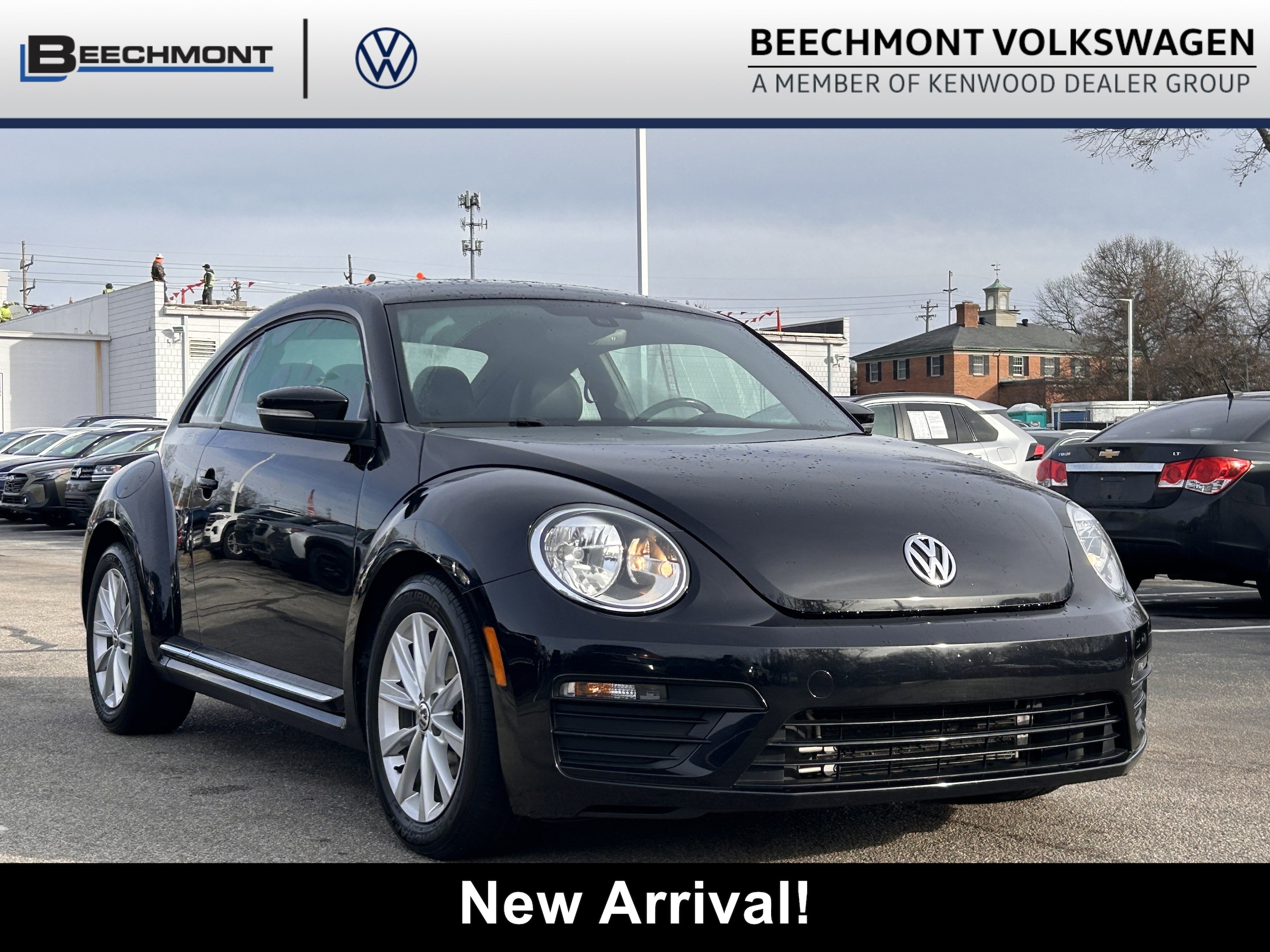 2018 Volkswagen Beetle S's photo