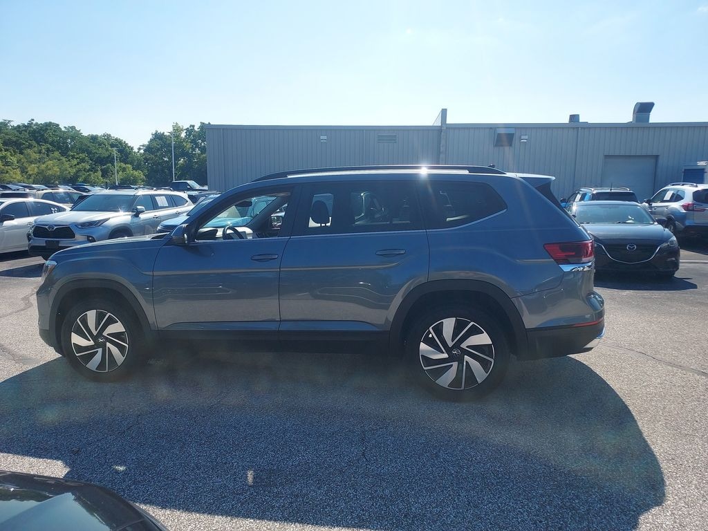 Certified 2025 Volkswagen Atlas 2.0T SE w/Technology SUV