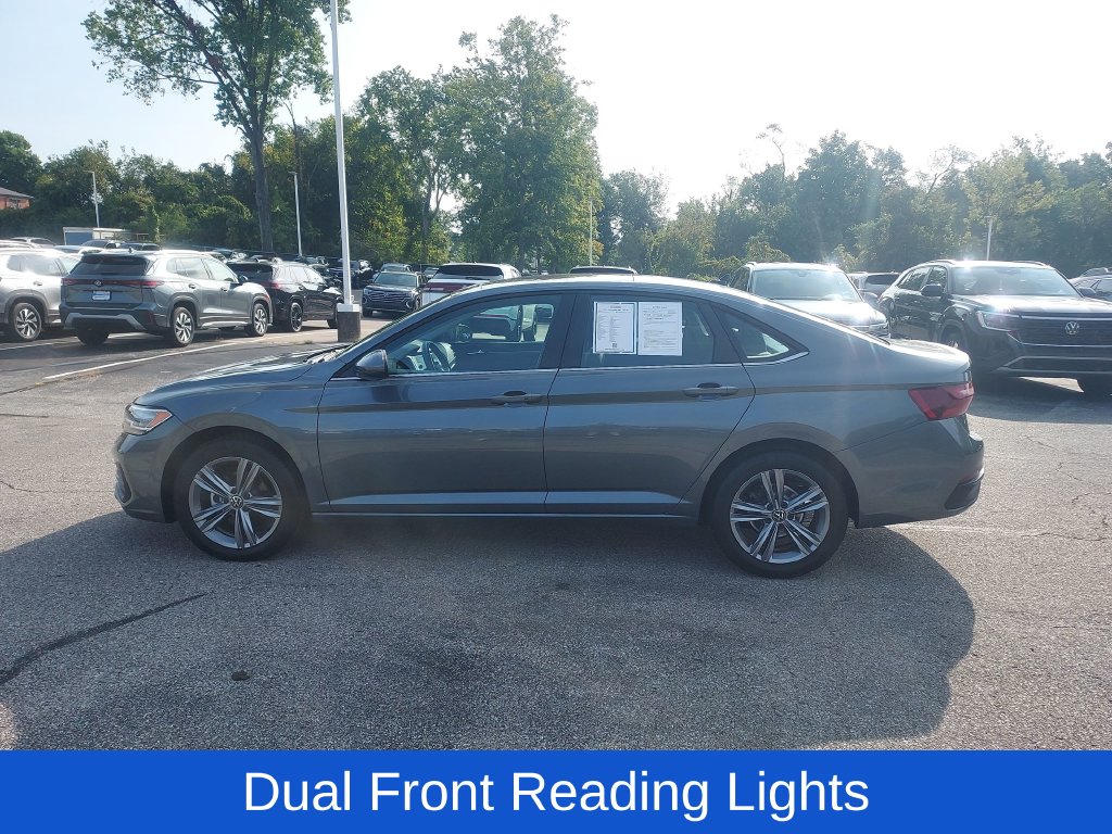 Used 2024 Volkswagen Jetta 1.5T SE Sedan