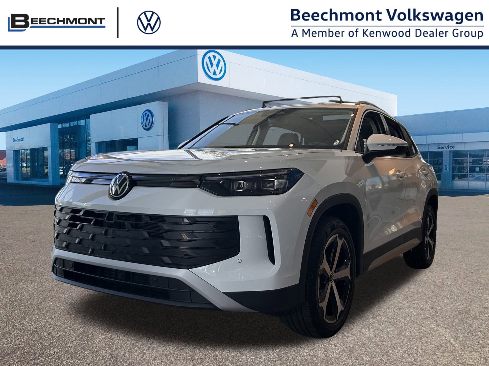 2026 Volkswagen Tiguan SE's photo