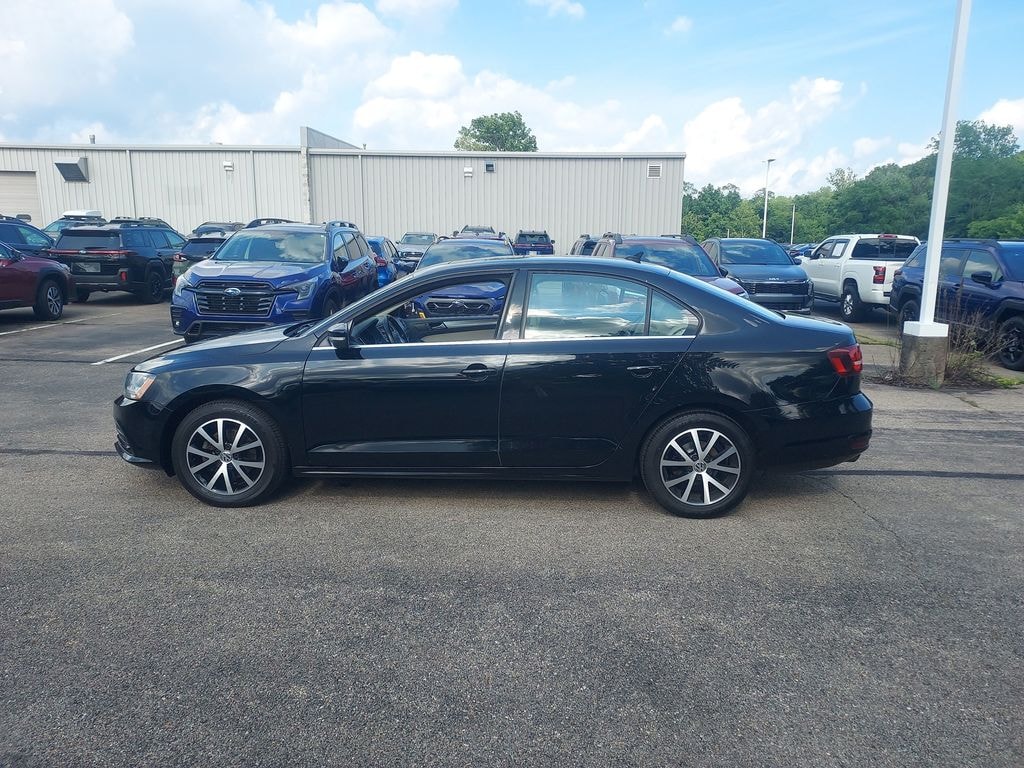 Used 2017 Volkswagen Jetta 1.4T SE Sedan