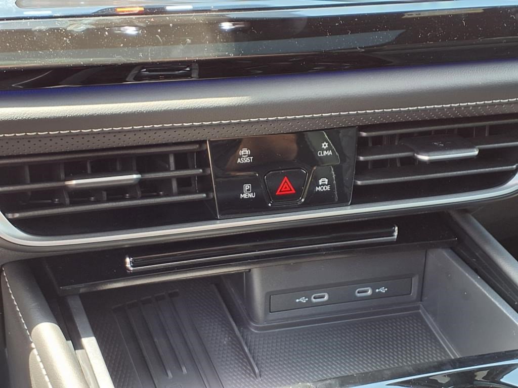 2025 Volkswagen Atlas Cross Sport SEL Premium R-LINE - Photo 17