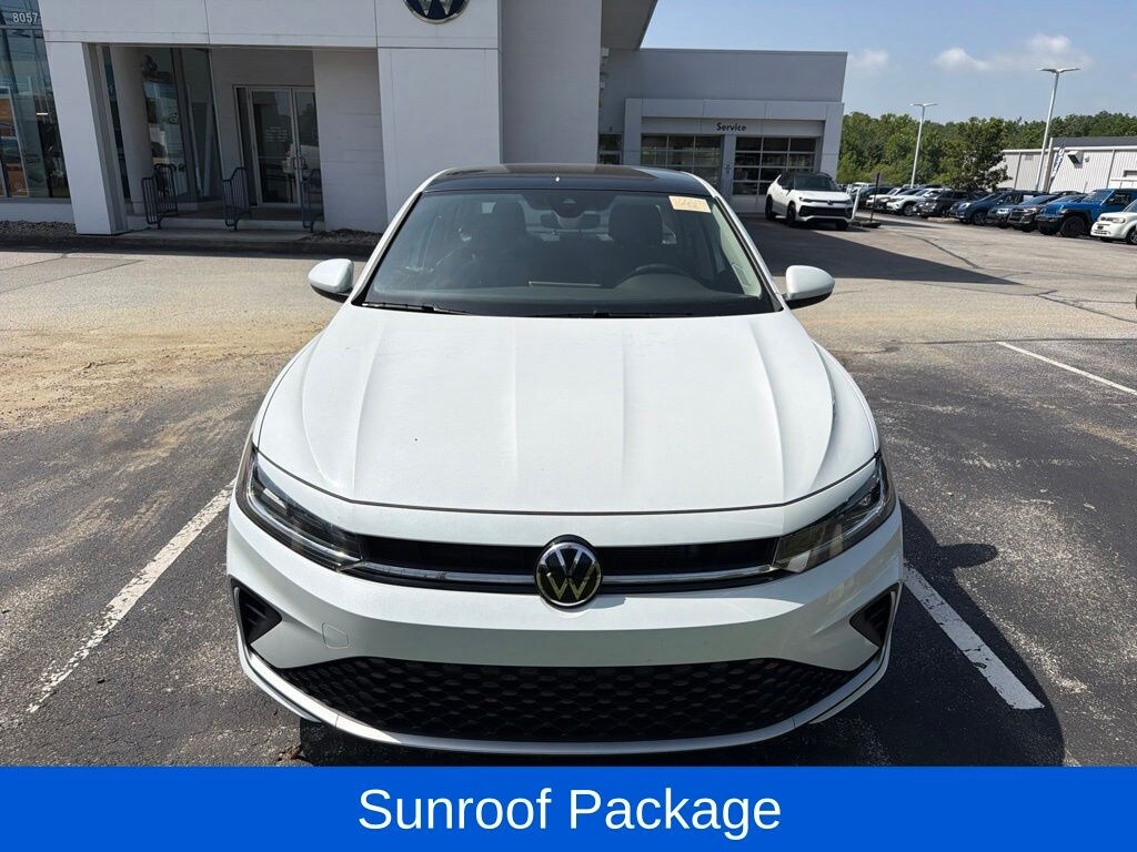 Used 2025 Volkswagen Jetta 1.5T SE Sedan