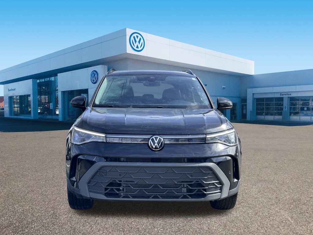 Used 2025 Volkswagen Taos 1.5T SE Black SUV