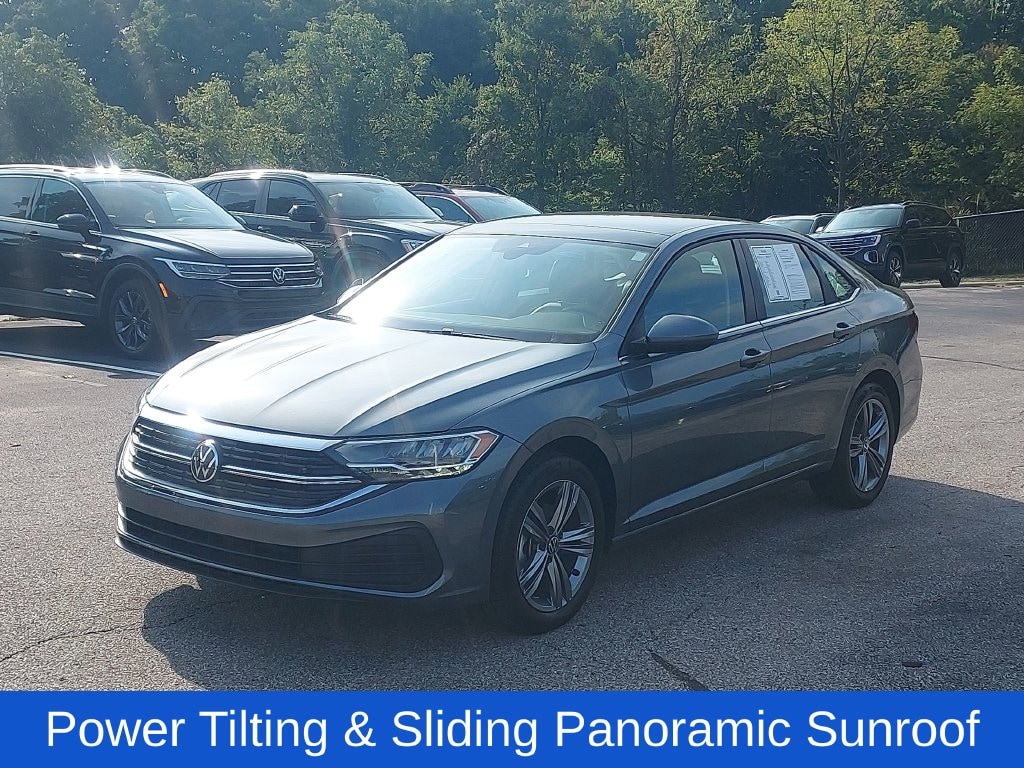 Used 2024 Volkswagen Jetta 1.5T SE Sedan
