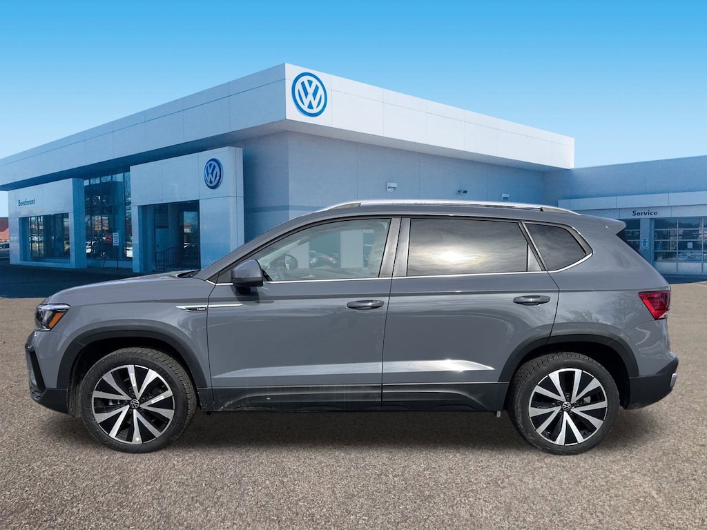 Used 2024 Volkswagen Taos 1.5T SE SUV