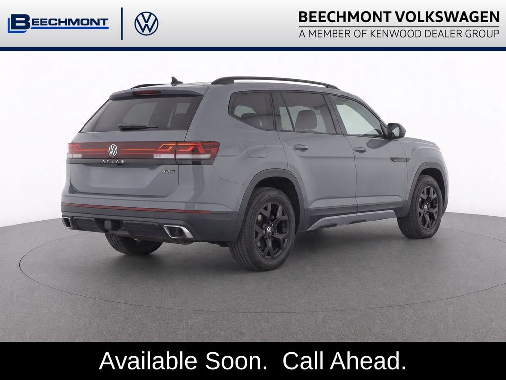 Used 2024 Volkswagen Atlas 2.0T Peak Edition SEL SUV