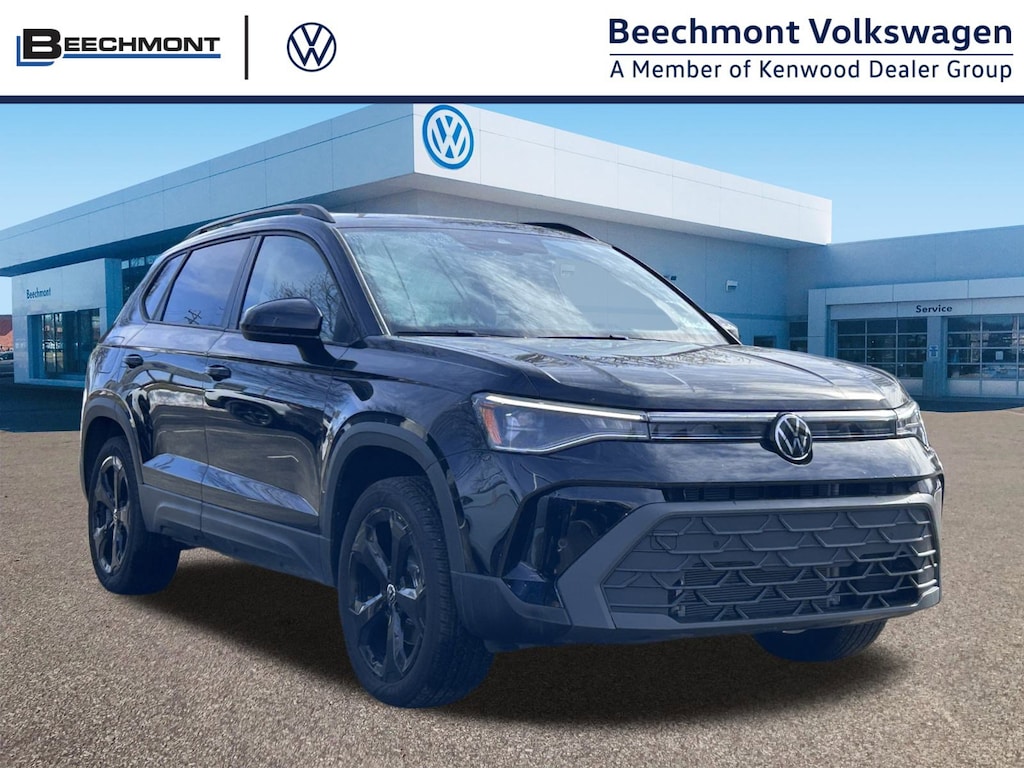 Used 2025 Volkswagen Taos 1.5T SE Black SUV