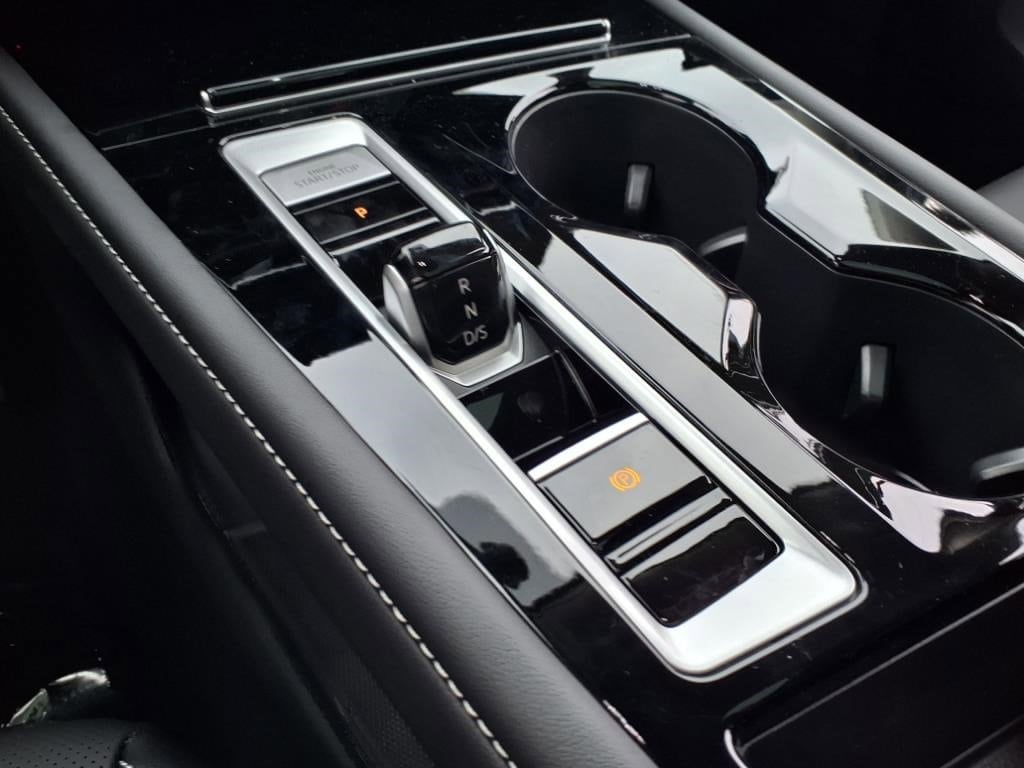 2025 Volkswagen Atlas SEL - Photo 20