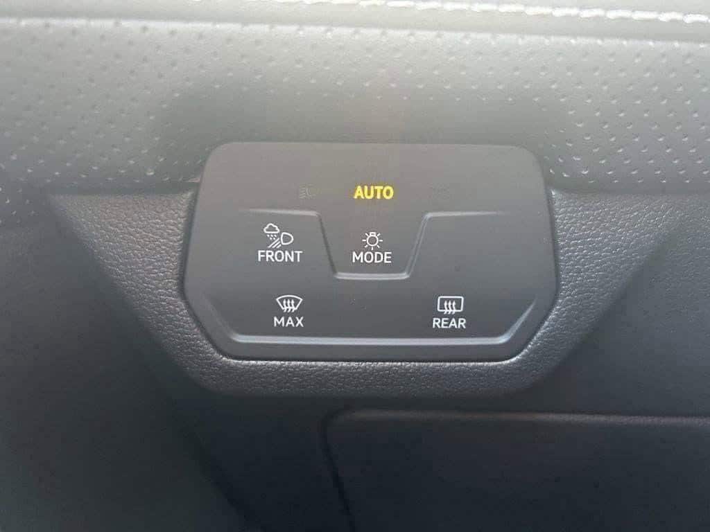 2026 Volkswagen Atlas SE - Photo 17