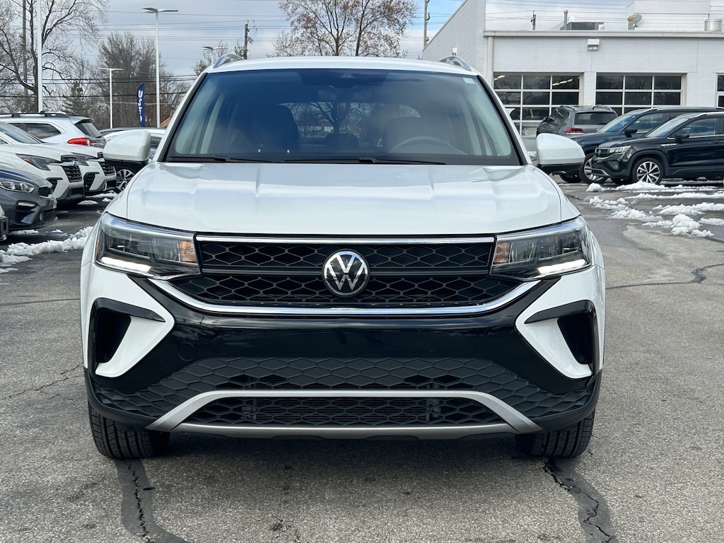 Used 2024 Volkswagen Taos 1.5T SE SUV