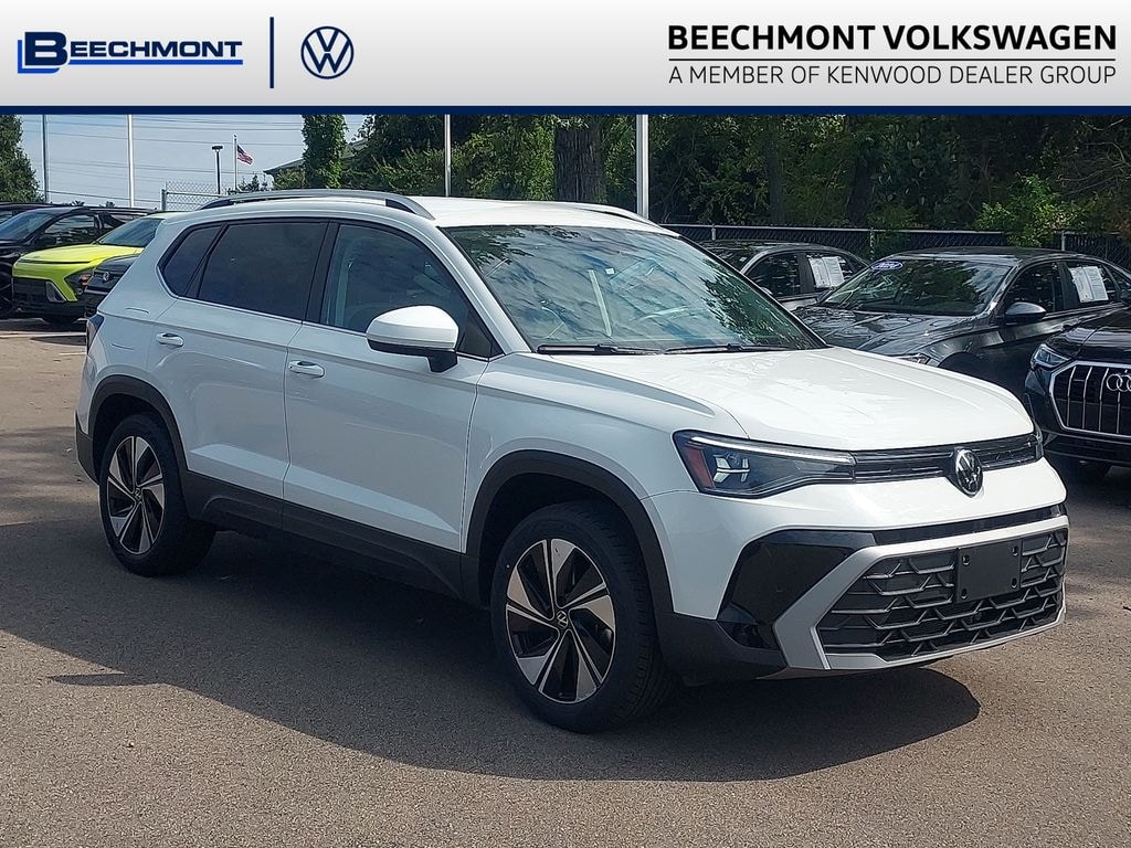 Certified 2025 Volkswagen Taos 1.5T SE SUV