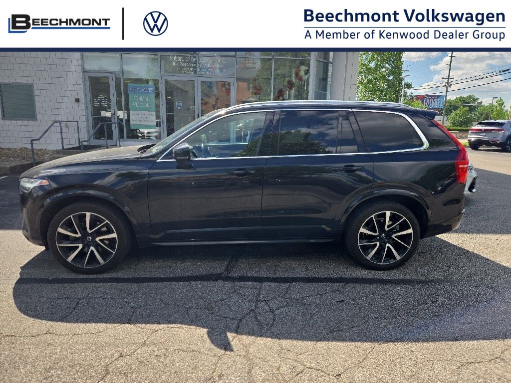 2021 Volvo XC90 T6 Momentum AWD's photo