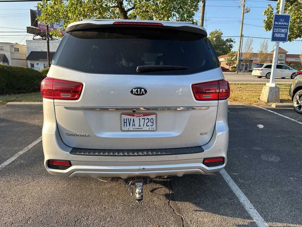 2019 Kia Sedona EX photo 3