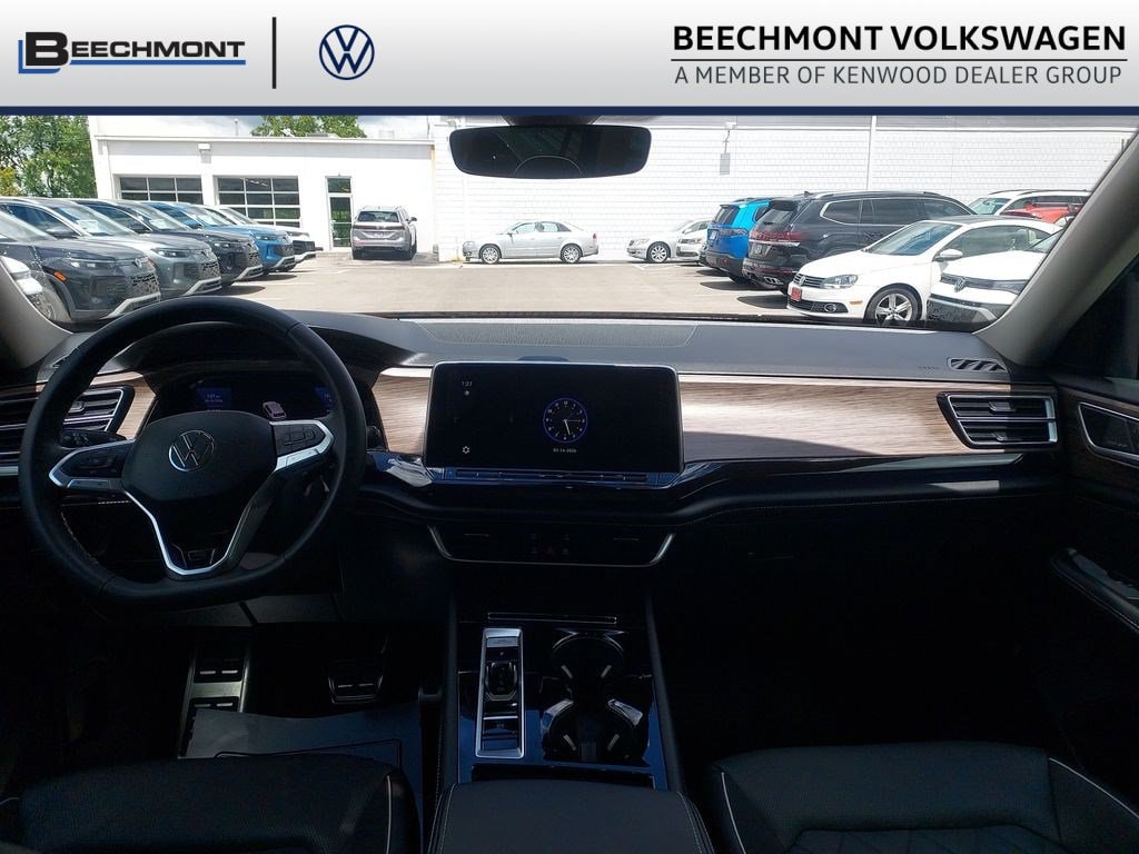 2025 Volkswagen Atlas SEL Premium R-Line - Photo 11