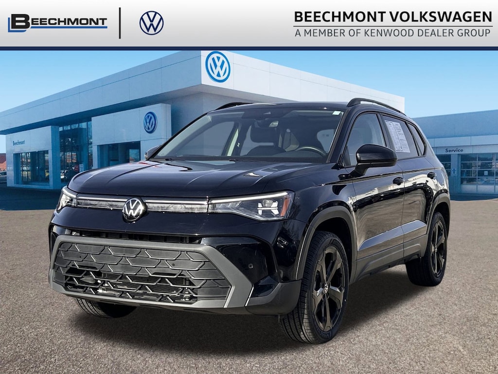 Used 2025 Volkswagen Taos 1.5T SE Black SUV