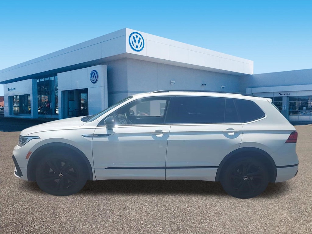 Used 2024 Volkswagen Tiguan 2.0T SE R-Line Black SUV