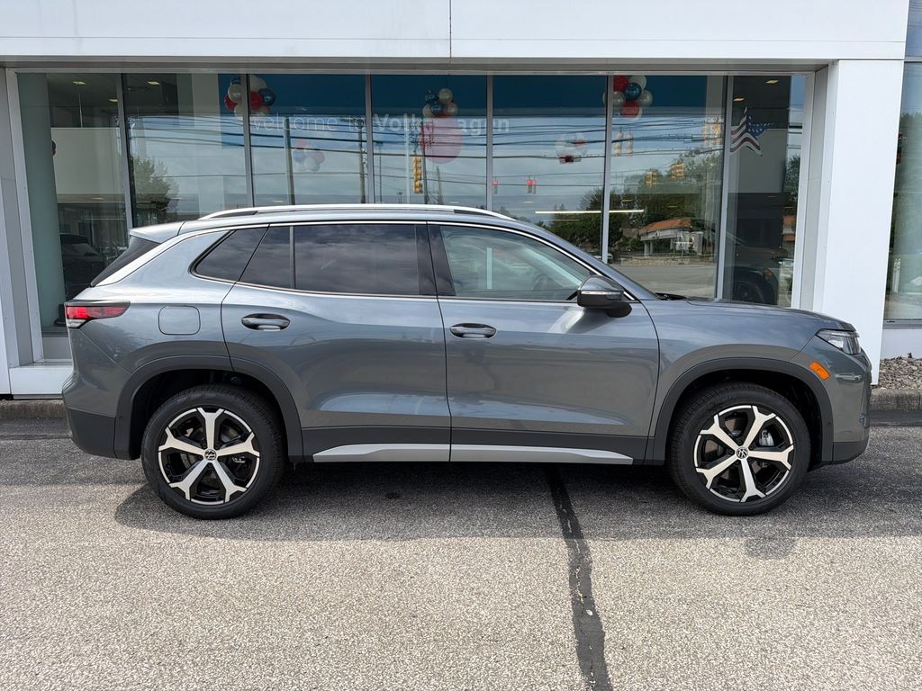 New 2026 Volkswagen Tiguan 2.0T SE SUV