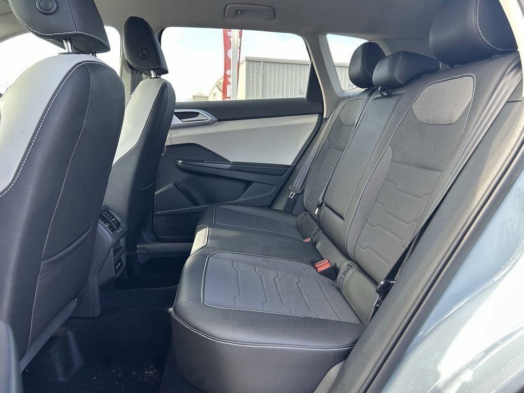 2026 Volkswagen Taos SE - Photo 23