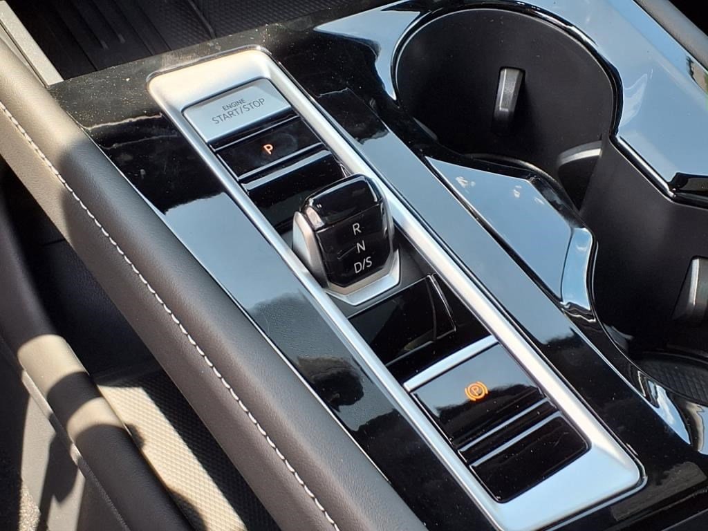 2025 Volkswagen Atlas Cross Sport SEL Premium R-LINE - Photo 18