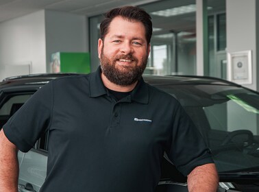 Staff member Joe Jenkins from ID_889aca85b956