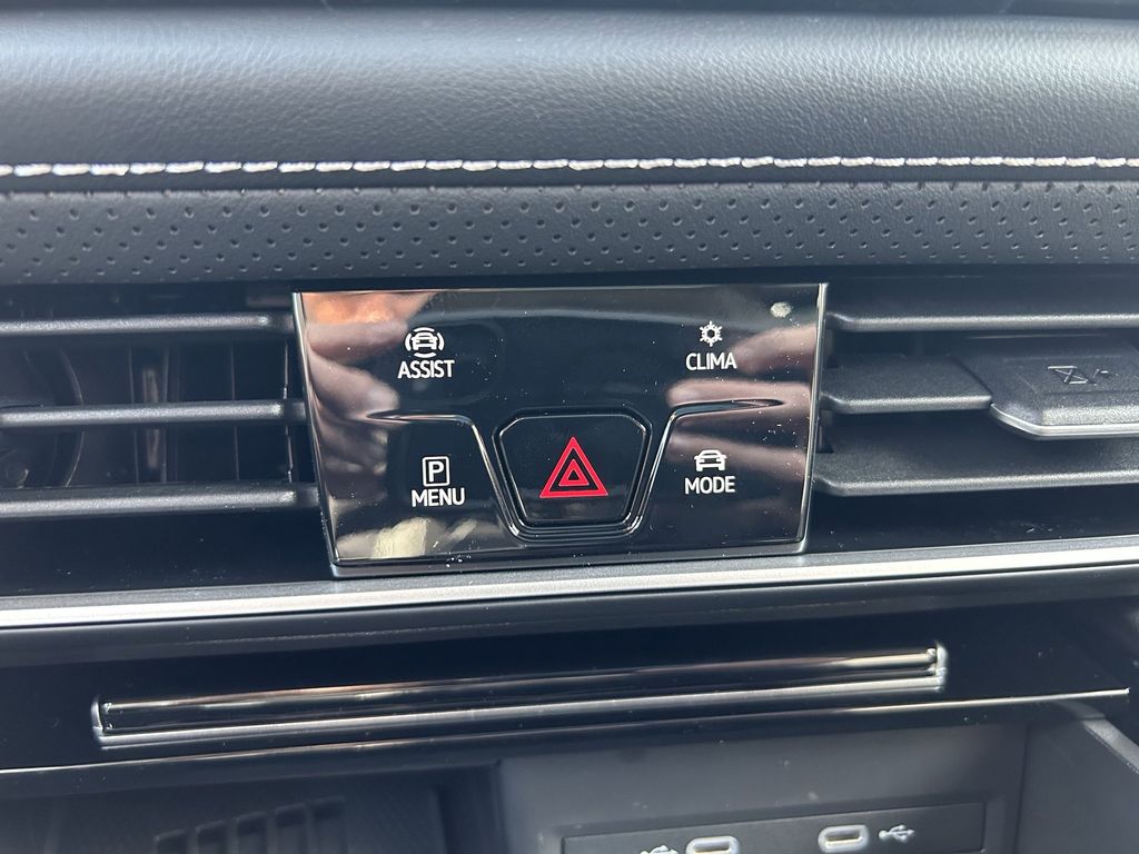 2026 Volkswagen Atlas SE w/Tech - Photo 19