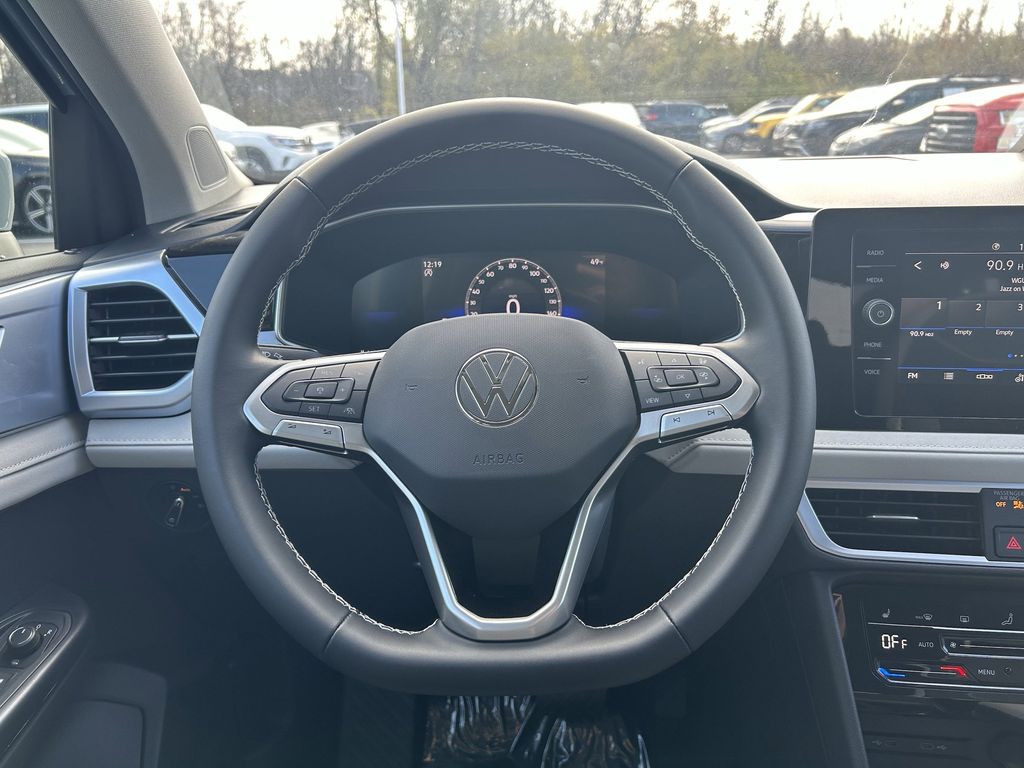 2026 Volkswagen Taos SE - Photo 10