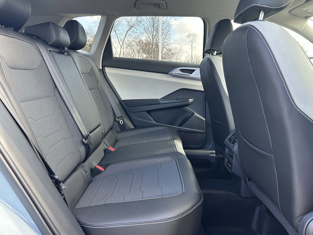 2026 Volkswagen Taos SE - Photo 24