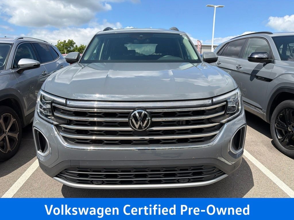 Used 2025 Volkswagen Atlas 2.0T SE w/Technology SUV