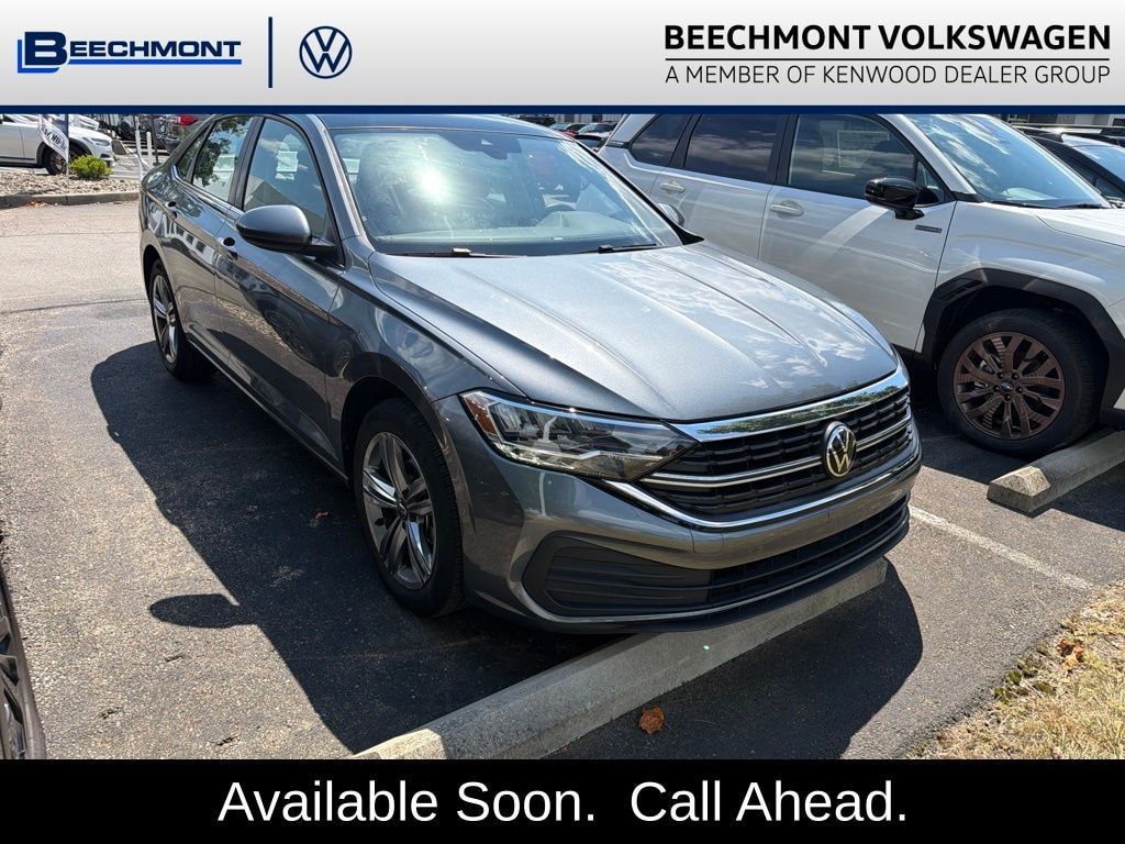 Used 2024 Volkswagen Jetta 1.5T SE Sedan