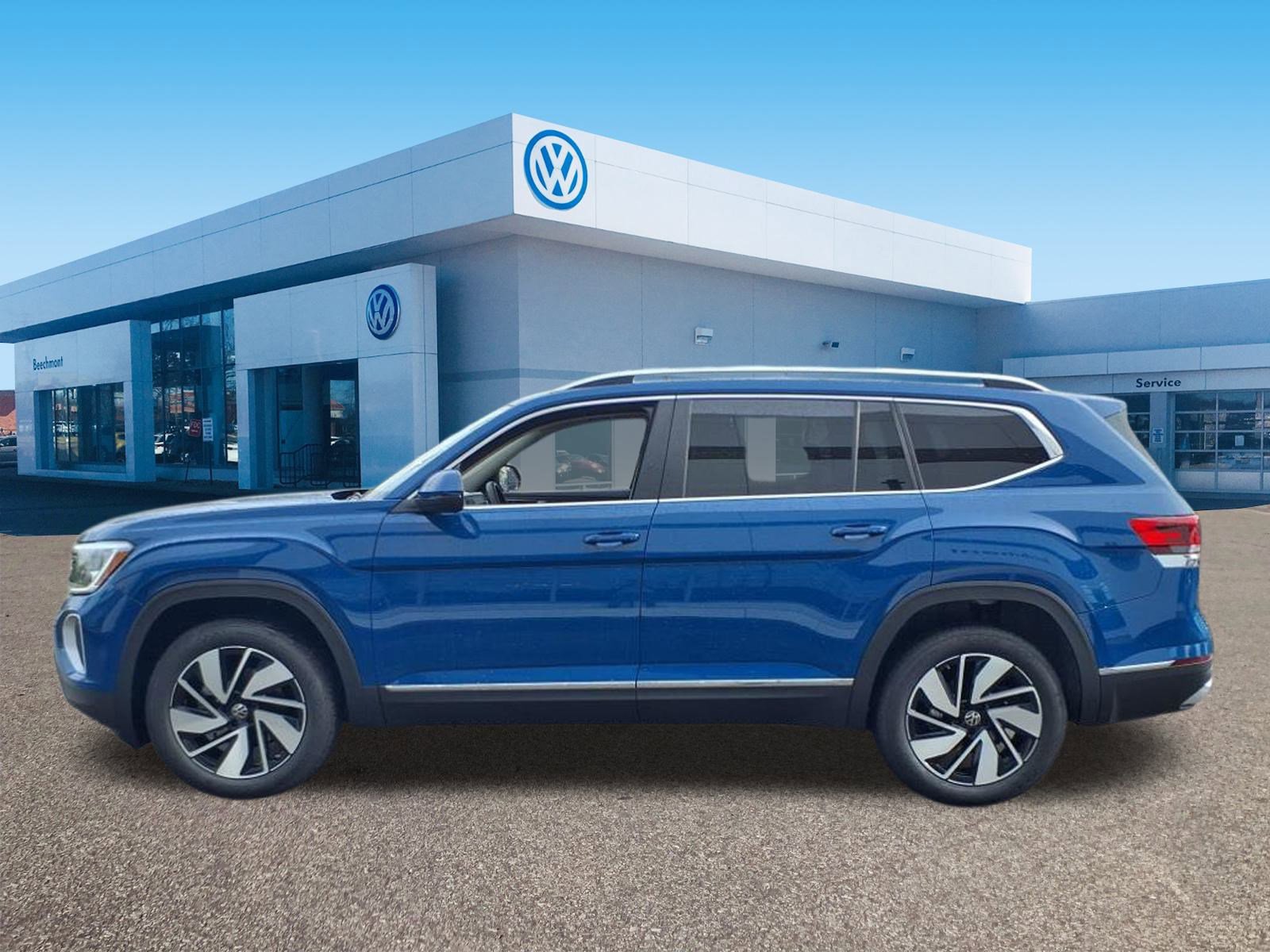2025 Volkswagen Atlas SEL photo 4