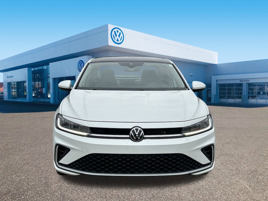 Used 2025 Volkswagen Jetta 1.5T SE Sedan