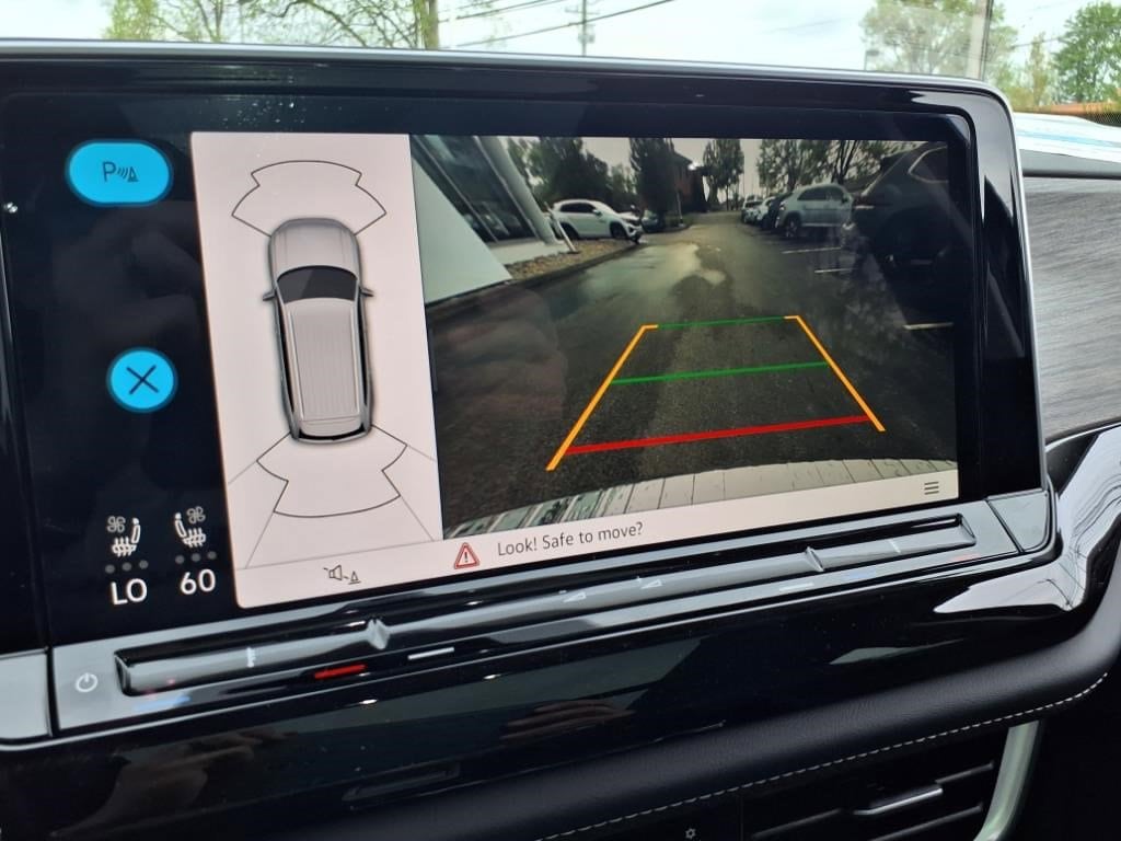 2025 Volkswagen Atlas SEL - Photo 18