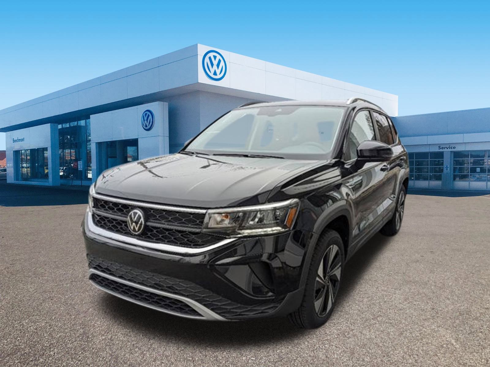 2024 Volkswagen Taos SE photo 3